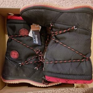 Northside Red & Black Boots